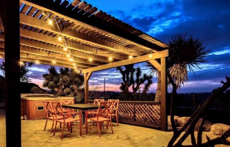 invest in Joshua Tree vacation rentals