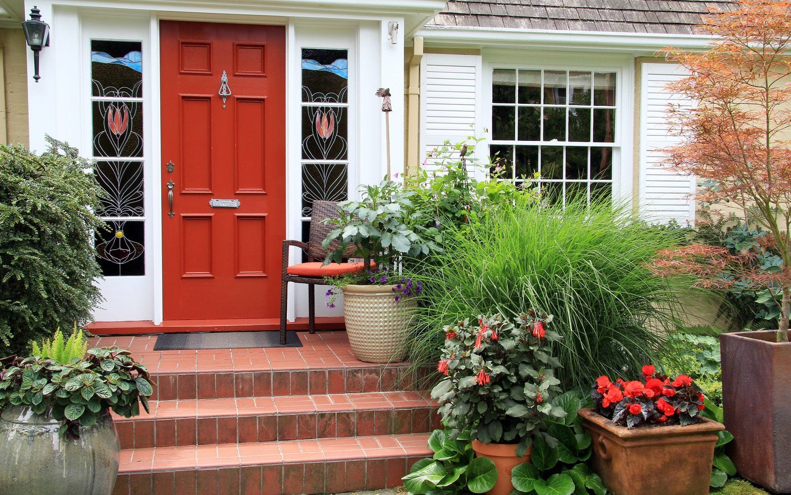 15 DIY Curb Appeal Ideas That Will Sell Your Home | Mashvisor