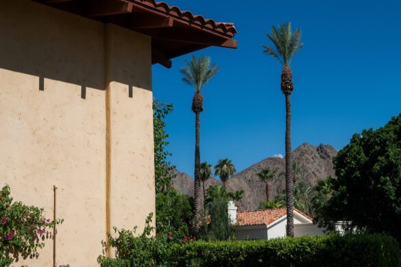 Buy House Palm Springs: Why Investors Should Consider in 2022